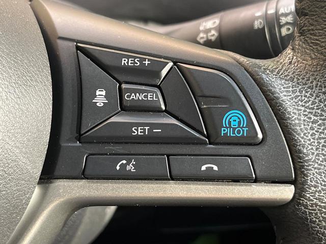 セレナ ｅ－パワー　ハイウェイスターＶ　パックＡ　純正エアロ　デジタルミラー　全周囲カメラ　純正１０型ナビ　フリップダウンモニター　両側電動ドア　プロパイロット　ＬＥＤヘッド　純正１５ＡＷ　ドラレコ　ＥＴＣ　衝突軽減　ワンオーナー　禁煙（7枚目）