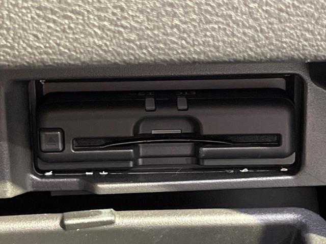 セレナ ｅ－パワー　ハイウェイスターＶ　パックＡ　純正エアロ　デジタルミラー　全周囲カメラ　純正１０型ナビ　フリップダウンモニター　両側電動ドア　プロパイロット　ＬＥＤヘッド　純正１５ＡＷ　ドラレコ　ＥＴＣ　衝突軽減　ワンオーナー　禁煙（26枚目）