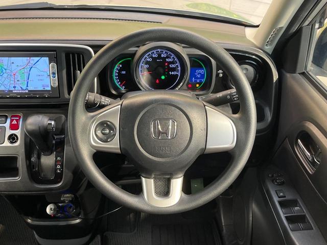 N-ONE G SSパッケージ 純正ナビ 衝突軽減装置 バックカメラ 禁煙車 ドライブレコーダー スマートキー HIDヘッド ETC オートライト オートエアコン Bluetooth CD DVD再生 地デジ 黒内装(8枚目)