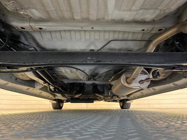 N-ONE G SSパッケージ 純正ナビ 衝突軽減装置 バックカメラ 禁煙車 ドライブレコーダー スマートキー HIDヘッド ETC オートライト オートエアコン Bluetooth CD DVD再生 地デジ 黒内装(19枚目)