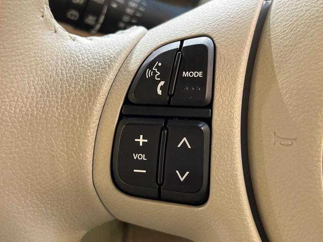 アルトラパン X バックカメラ 衝突軽減装置 禁煙車 2トーンカラー シートヒーター ドラレコ スマートキー HIDヘッド オートマチックハイビーム 車線逸脱警報 誤発進抑制機能 Bluetooth 純正14インチAW(33枚目)