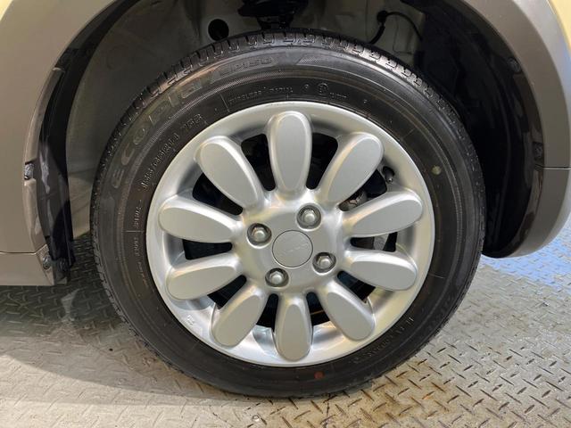 アルトラパン X バックカメラ 衝突軽減装置 禁煙車 2トーンカラー シートヒーター ドラレコ スマートキー HIDヘッド オートマチックハイビーム 車線逸脱警報 誤発進抑制機能 Bluetooth 純正14インチAW(58枚目)