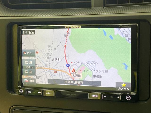 アクア Ｌ　ＳＤナビ　バックカメラ　禁煙車　ＥＴＣ　オートエアコン　ＥＶモード　エコモード　　横滑り防止装置　アイドリングストップ　バックカメラ　トラクションコントロール　ミュージックサーバー（3枚目）