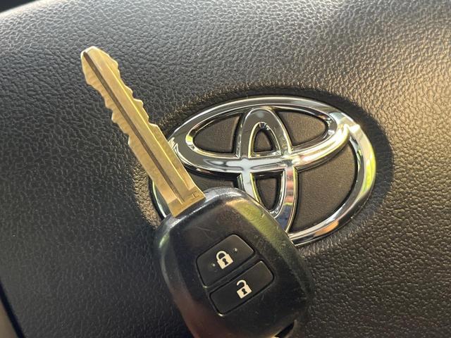 アクア Ｌ　ＳＤナビ　バックカメラ　禁煙車　ＥＴＣ　オートエアコン　ＥＶモード　エコモード　　横滑り防止装置　アイドリングストップ　バックカメラ　トラクションコントロール　ミュージックサーバー（26枚目）