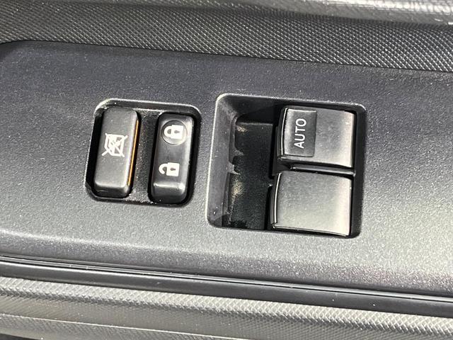 アクア Ｌ　ＳＤナビ　バックカメラ　禁煙車　ＥＴＣ　オートエアコン　ＥＶモード　エコモード　　横滑り防止装置　アイドリングストップ　バックカメラ　トラクションコントロール　ミュージックサーバー（33枚目）