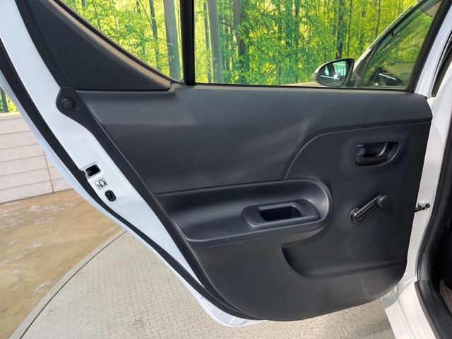 アクア Ｌ　ＳＤナビ　バックカメラ　禁煙車　ＥＴＣ　オートエアコン　ＥＶモード　エコモード　　横滑り防止装置　アイドリングストップ　バックカメラ　トラクションコントロール　ミュージックサーバー（35枚目）