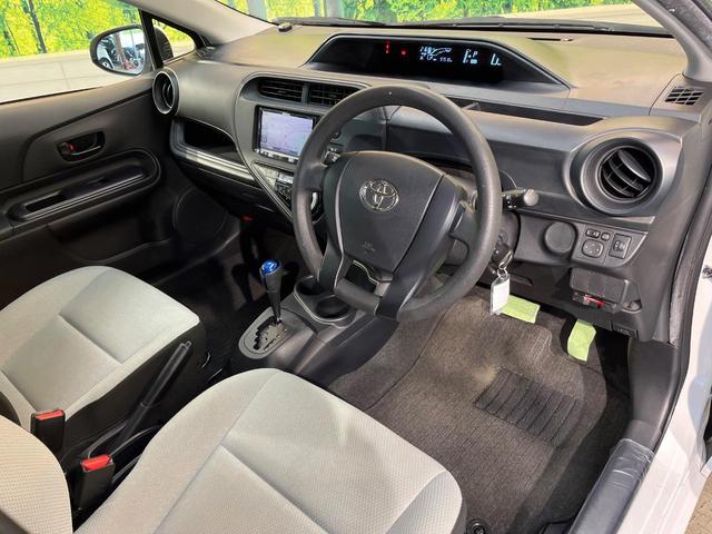 アクア Ｌ　ＳＤナビ　バックカメラ　禁煙車　ＥＴＣ　オートエアコン　ＥＶモード　エコモード　　横滑り防止装置　アイドリングストップ　バックカメラ　トラクションコントロール　ミュージックサーバー（41枚目）