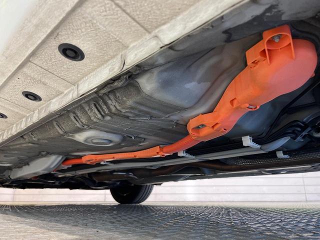 アクア Ｌ　ＳＤナビ　バックカメラ　禁煙車　ＥＴＣ　オートエアコン　ＥＶモード　エコモード　　横滑り防止装置　アイドリングストップ　バックカメラ　トラクションコントロール　ミュージックサーバー（61枚目）