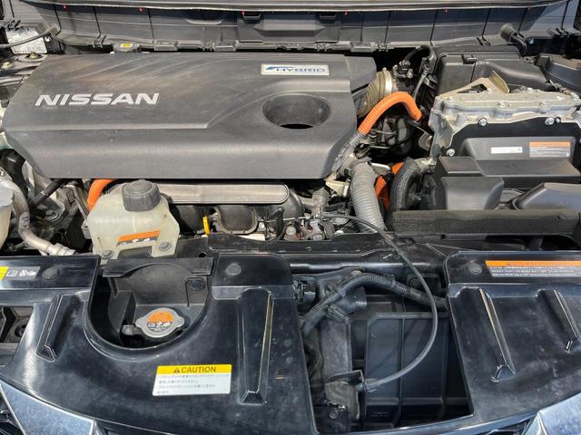 エクストレイル 20X ハイブリッド エマージェンシーブレーキP 4WD 衝突軽減 ルーフレール メーカーナビ 全周囲カメラ シートヒーター パワーバックドア クルコン レザーシート LEDヘッド ETC 純正17AW 横滑り防止機能 オートエアコン スマートキー(18枚目)