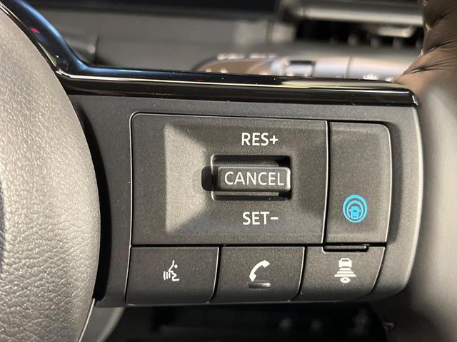 セレナ ｅ－パワー　ハイウェイスターＶ　登録済未使用車　メーカー１２型ナビ　両側電動ドア　全周囲カメラ　衝突被害軽減　デジタルミラー　レーダークルーズ　コーナーセンサー　スマートキー　ＬＥＤヘッド　ビルトインＥＴＣ　車線逸脱警報（5枚目）