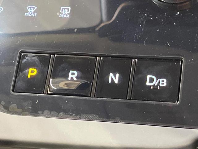 セレナ ｅ－パワー　ハイウェイスターＶ　登録済未使用車　メーカー１２型ナビ　両側電動ドア　全周囲カメラ　衝突被害軽減　デジタルミラー　レーダークルーズ　コーナーセンサー　スマートキー　ＬＥＤヘッド　ビルトインＥＴＣ　車線逸脱警報（21枚目）