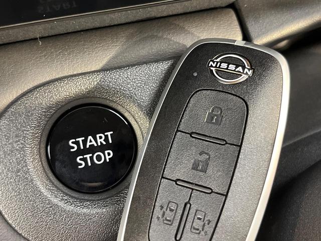 セレナ ｅ－パワー　ハイウェイスターＶ　登録済未使用車　メーカー１２型ナビ　両側電動ドア　全周囲カメラ　衝突被害軽減　デジタルミラー　レーダークルーズ　コーナーセンサー　スマートキー　ＬＥＤヘッド　ビルトインＥＴＣ　車線逸脱警報（27枚目）