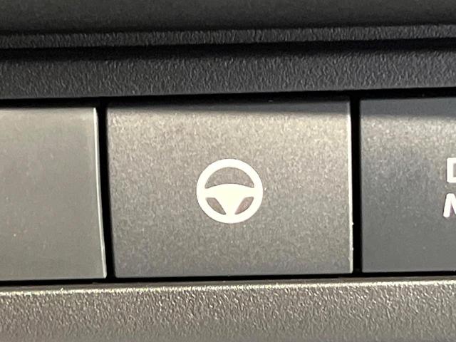 セレナ ｅ－パワー　ハイウェイスターＶ　登録済未使用車　メーカー１２型ナビ　両側電動ドア　全周囲カメラ　衝突被害軽減　デジタルミラー　レーダークルーズ　コーナーセンサー　スマートキー　ＬＥＤヘッド　ビルトインＥＴＣ　車線逸脱警報（29枚目）