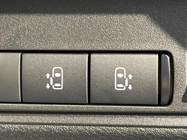 セレナ ｅ－パワー　ハイウェイスターＶ　登録済未使用車　メーカー１２型ナビ　両側電動ドア　全周囲カメラ　衝突被害軽減　デジタルミラー　レーダークルーズ　コーナーセンサー　スマートキー　ＬＥＤヘッド　ビルトインＥＴＣ　車線逸脱警報（31枚目）