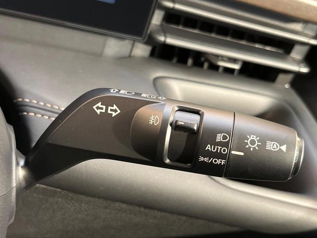 セレナ ｅ－パワー　ハイウェイスターＶ　登録済未使用車　メーカー１２型ナビ　両側電動ドア　全周囲カメラ　衝突被害軽減　デジタルミラー　レーダークルーズ　コーナーセンサー　スマートキー　ＬＥＤヘッド　ビルトインＥＴＣ　車線逸脱警報（37枚目）