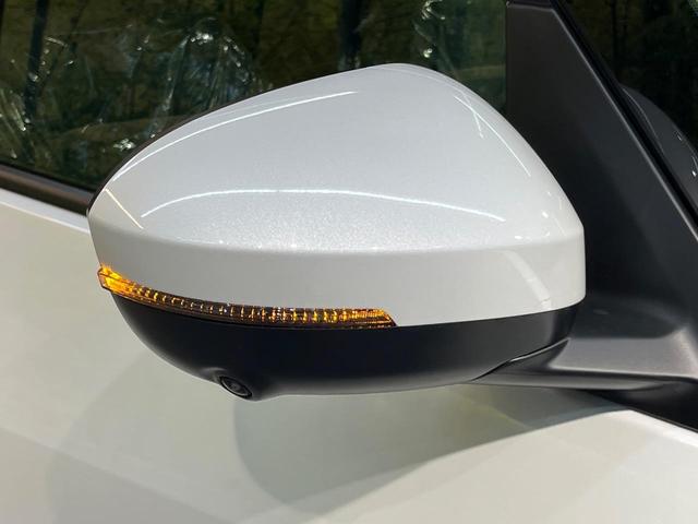 セレナ ｅ－パワー　ハイウェイスターＶ　登録済未使用車　メーカー１２型ナビ　両側電動ドア　全周囲カメラ　衝突被害軽減　デジタルミラー　レーダークルーズ　コーナーセンサー　スマートキー　ＬＥＤヘッド　ビルトインＥＴＣ　車線逸脱警報（56枚目）