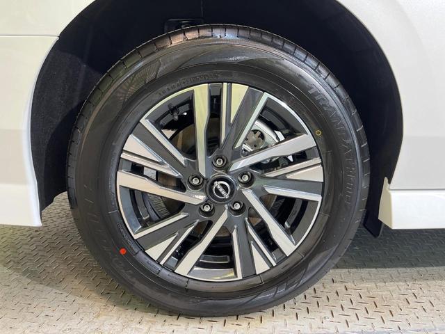 セレナ ｅ－パワー　ハイウェイスターＶ　登録済未使用車　メーカー１２型ナビ　両側電動ドア　全周囲カメラ　衝突被害軽減　デジタルミラー　レーダークルーズ　コーナーセンサー　スマートキー　ＬＥＤヘッド　ビルトインＥＴＣ　車線逸脱警報（65枚目）