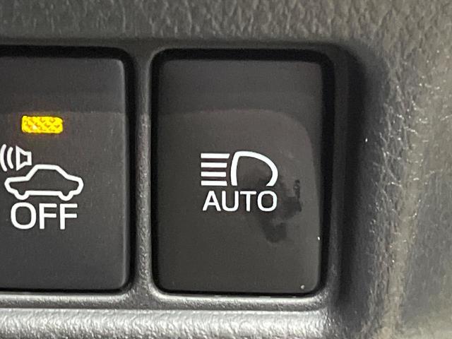 Ｃ－ＨＲ Ｓ　ＬＥＤエディション　セーフティセンス　ＳＤナビ　バックカメラ　レーダークルーズ　オートハイビーム　ＬＥＤヘッド　純正１７ＡＷ　ドラレコ　ＥＴＣ　ブレーキホールド　電子パーキング　ワンオーナー　禁煙車（7枚目）