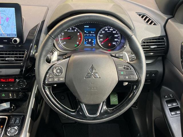 エクリプスクロス ブラックエディション 4WD サンルーフ メーカーナビ 全周囲カメラ マイパイロット パワーバックドア 全席シートヒーター LEDヘッド パワーシート グレード専用18AW ステアリングヒーター ワンオーナー 禁煙車(9枚目)