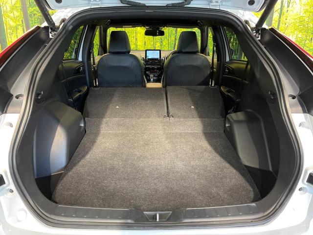 エクリプスクロス ブラックエディション 4WD サンルーフ メーカーナビ 全周囲カメラ マイパイロット パワーバックドア 全席シートヒーター LEDヘッド パワーシート グレード専用18AW ステアリングヒーター ワンオーナー 禁煙車(12枚目)