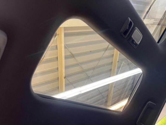 エクリプスクロス ブラックエディション 4WD サンルーフ メーカーナビ 全周囲カメラ マイパイロット パワーバックドア 全席シートヒーター LEDヘッド パワーシート グレード専用18AW ステアリングヒーター ワンオーナー 禁煙車(25枚目)