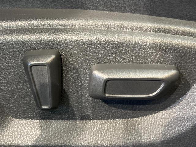 エクリプスクロス ブラックエディション 4WD サンルーフ メーカーナビ 全周囲カメラ マイパイロット パワーバックドア 全席シートヒーター LEDヘッド パワーシート グレード専用18AW ステアリングヒーター ワンオーナー 禁煙車(42枚目)