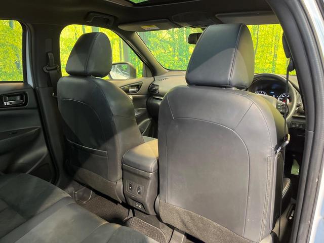 エクリプスクロス ブラックエディション 4WD サンルーフ メーカーナビ 全周囲カメラ マイパイロット パワーバックドア 全席シートヒーター LEDヘッド パワーシート グレード専用18AW ステアリングヒーター ワンオーナー 禁煙車(55枚目)