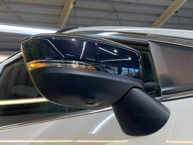 エクリプスクロス ブラックエディション 4WD サンルーフ メーカーナビ 全周囲カメラ マイパイロット パワーバックドア 全席シートヒーター LEDヘッド パワーシート グレード専用18AW ステアリングヒーター ワンオーナー 禁煙車(65枚目)