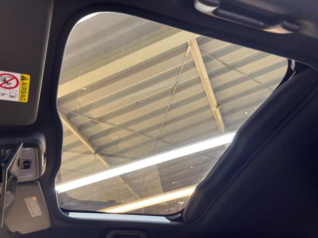 タフト Ｇターボ　ガラスルーフ　純正ＳＤナビ　バックカメラ　衝突被害軽減システム　禁煙車　ドラレコ　コーナーセンサー　スマートキー　ＬＥＤヘッド　ビルトインＥＴＣ　クルコン　オートライト　オートエアコン（5枚目）
