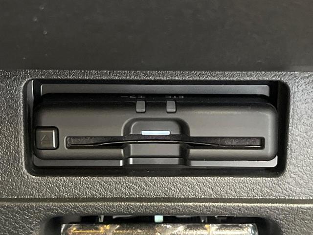 ノート X 衝突軽減ブレーキ メーカー9型ナビ バックカメラ クリアランスソナー ETC車載器 ドラレコ LEDヘッド 電子パーキング Bluetooth 16AW オートエアコン ワンオーナー 禁煙車(6枚目)