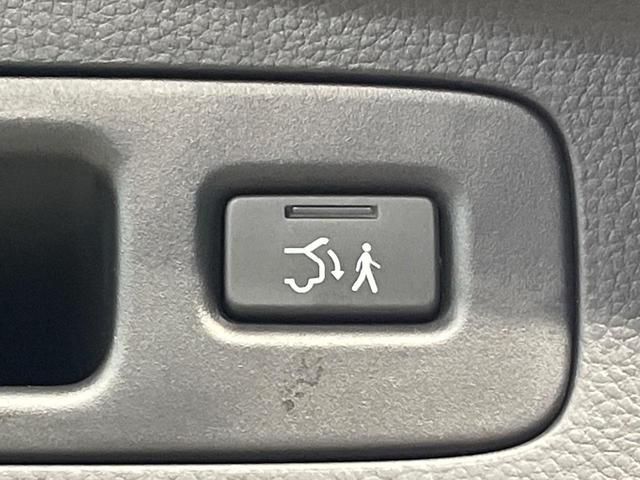 ヴェゼル e:HEV Z 無限フルエアロ メーカー9型ナビ 全周囲カメラ パワーバックドア クリアランスソナー アダプティブクルーズ シートヒーター ハーフレザー LED 純正18AW ETC ドラレコ ワンオーナー 禁煙車(28枚目)