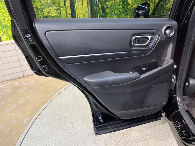 ヴェゼル e:HEV Z 無限フルエアロ メーカー9型ナビ 全周囲カメラ パワーバックドア クリアランスソナー アダプティブクルーズ シートヒーター ハーフレザー LED 純正18AW ETC ドラレコ ワンオーナー 禁煙車(46枚目)