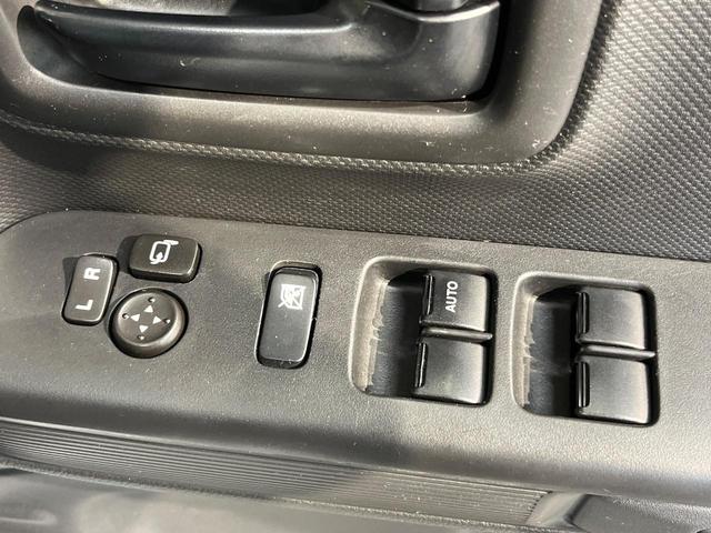 スペーシア ハイブリッドＧ　ＳＤナビ　セーフティサポート　禁煙車　スマートキー　ハイビームアシスト　車線逸脱警報　誤発進抑制機能　先行車発進お知らせ機能　Ｂｌｕｅｔｏｏｔｈ　フルセグ　オートライト　オーエアコン　ＣＤ／ＤＶＤ再生（30枚目）