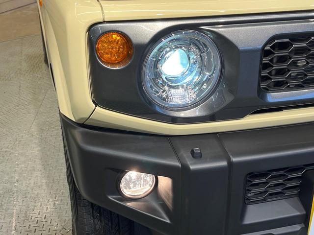 ジムニー XC ターボ 純正8型ナビ バックカメラ 衝突軽減装置 禁煙車 シートヒーター ドラレコ LEDヘッド ETC クルコン Bluetooth フルセグ 革巻きステアリング 車線逸脱警報 誤発進抑制機能(13枚目)