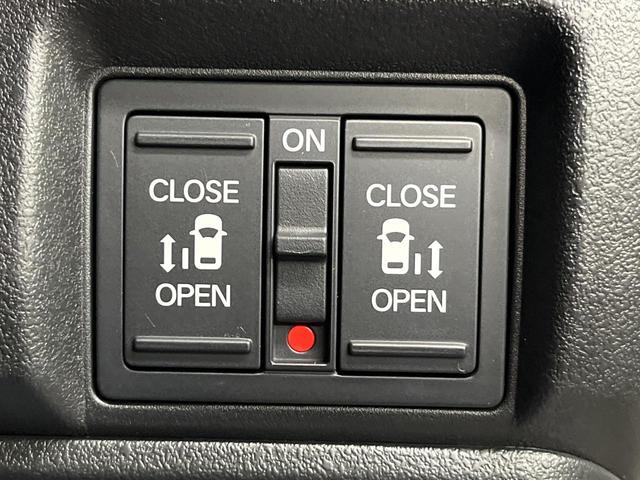 N-BOXカスタム ターボコーディネートスタイル 純正8型ナビ バックカメラ 両側電動ドア 衝突軽減ブレーキ シートヒーター LEDヘッド グレード専用15AW ETC車載器 アダプティブクルーズ 合皮レザーシート ブラックルーフ ワンオーナー 禁煙(5枚目)