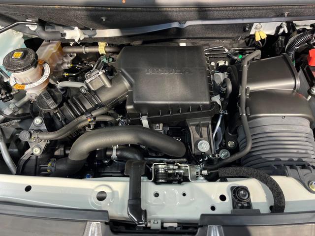 N-BOXカスタム ターボコーディネートスタイル 純正8型ナビ バックカメラ 両側電動ドア 衝突軽減ブレーキ シートヒーター LEDヘッド グレード専用15AW ETC車載器 アダプティブクルーズ 合皮レザーシート ブラックルーフ ワンオーナー 禁煙(18枚目)