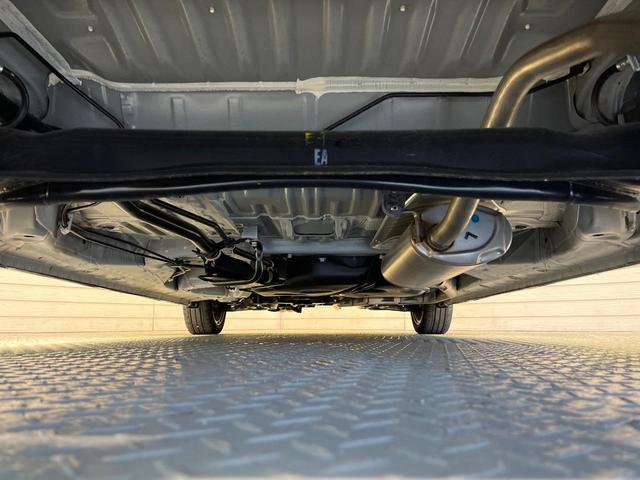 N-BOXカスタム ターボコーディネートスタイル 純正8型ナビ バックカメラ 両側電動ドア 衝突軽減ブレーキ シートヒーター LEDヘッド グレード専用15AW ETC車載器 アダプティブクルーズ 合皮レザーシート ブラックルーフ ワンオーナー 禁煙(19枚目)