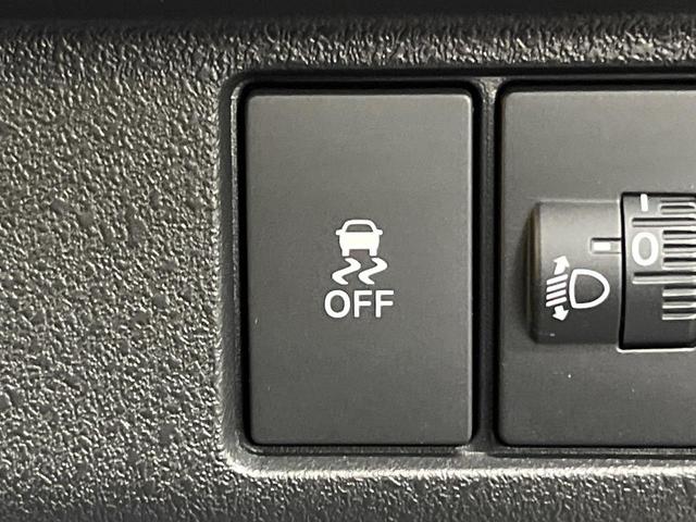 N-BOXカスタム ターボコーディネートスタイル 純正8型ナビ バックカメラ 両側電動ドア 衝突軽減ブレーキ シートヒーター LEDヘッド グレード専用15AW ETC車載器 アダプティブクルーズ 合皮レザーシート ブラックルーフ ワンオーナー 禁煙(33枚目)