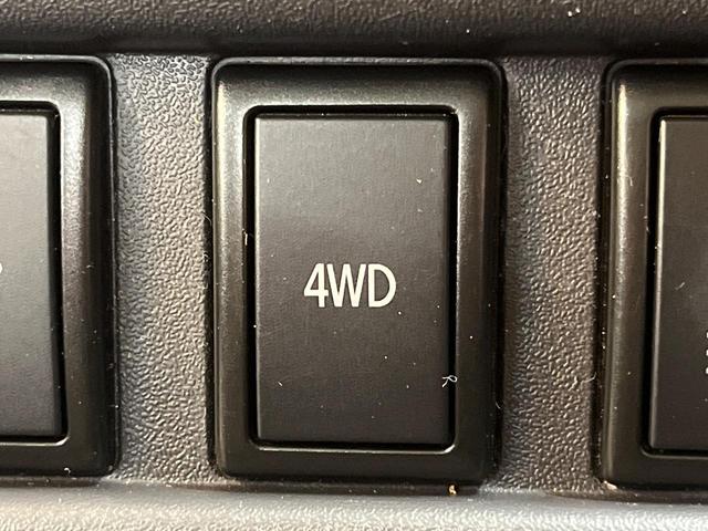 ４ＷＤのお車ですので、雪道でも安心です♪降雪地地域にお住まいの方以外にも、ウィンタースポーツが趣味の方や降雪地域へ帰省される機会がある方にもおすすめ！