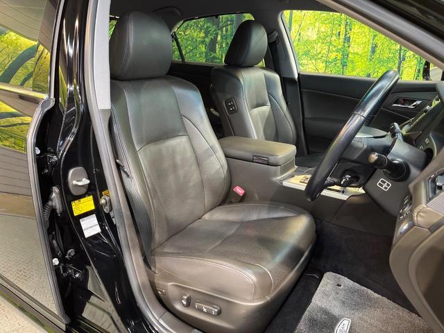 【ブラウンレザーシート】デザイン性が高く、高級感のある茶革シート。常に体に触れる部分だから、座り心地の良さにはこだわりたいですね♪汚れの付着や劣化を抑制する内装コーティング施工もおススメですよ♪