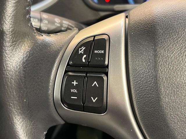 【ステアリングスイッチ】運転中、前方から目線をそらすことなく、オーディオ等の操作が可能な便利機能！安心＆快適なドライブを演出してくれます♪