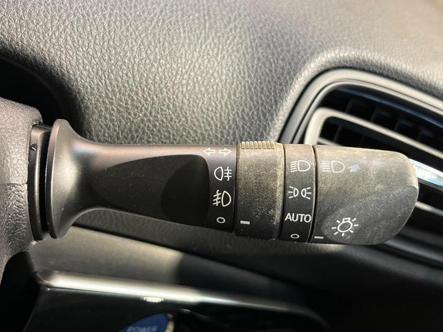 プリウス Ｓ　セーフティセンス　９型ナビ　バックカメラ　クリアランスソナー　ＬＥＤフォグ　レーダークルーズ　ＥＴＣ車載器　ＬＥＤヘッド　純正１５ＡＷ　純正革巻きステリング　ワンオーナー　禁煙車（29枚目）