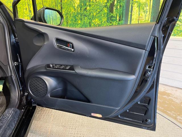 プリウス Ｓ　セーフティセンス　９型ナビ　バックカメラ　クリアランスソナー　ＬＥＤフォグ　レーダークルーズ　ＥＴＣ車載器　ＬＥＤヘッド　純正１５ＡＷ　純正革巻きステリング　ワンオーナー　禁煙車（41枚目）
