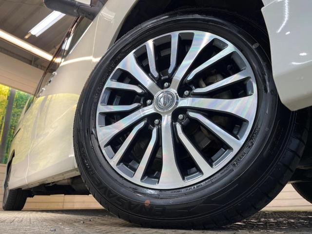 セレナ ハイウェイスター　フリップダウンモニター　純正ナビ　両側電動ドア　バックカメラ　クルーズコントロール　ＨＩＤヘッド　純正１６ＡＷ　純正革巻きステリング　リアオートエアコン　ＥＴＣ　Ｂｌｕｅｔｏｏｔｈ　ワンオーナー　禁煙（13枚目）