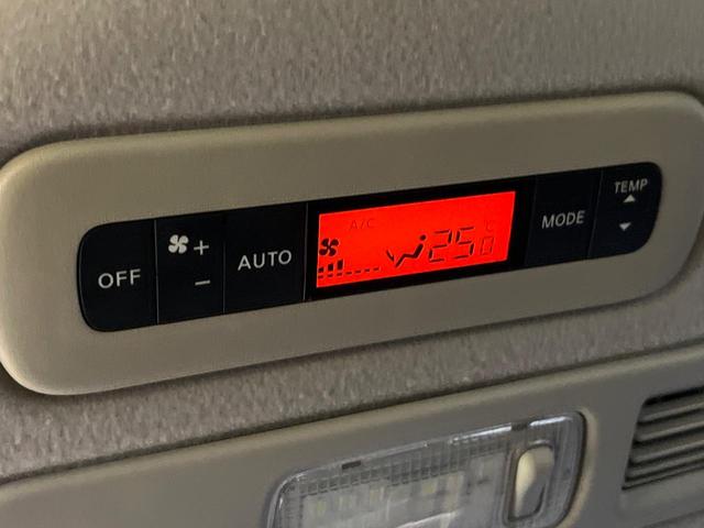 セレナ ハイウェイスター　フリップダウンモニター　純正ナビ　両側電動ドア　バックカメラ　クルーズコントロール　ＨＩＤヘッド　純正１６ＡＷ　純正革巻きステリング　リアオートエアコン　ＥＴＣ　Ｂｌｕｅｔｏｏｔｈ　ワンオーナー　禁煙（27枚目）