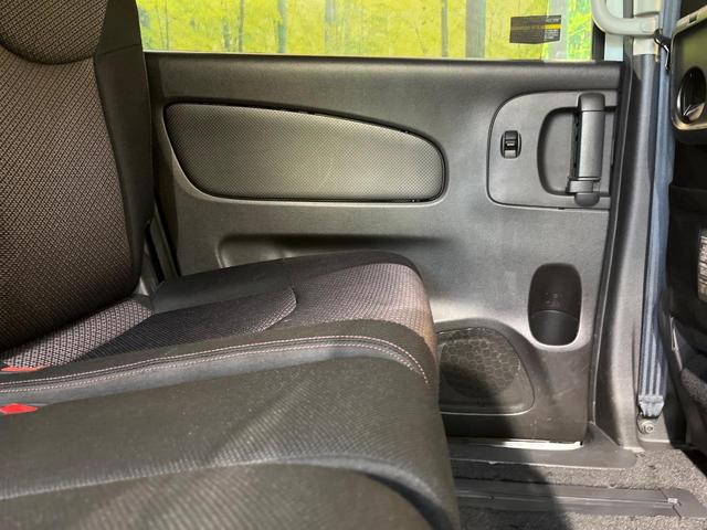 セレナ ハイウェイスター　フリップダウンモニター　純正ナビ　両側電動ドア　バックカメラ　クルーズコントロール　ＨＩＤヘッド　純正１６ＡＷ　純正革巻きステリング　リアオートエアコン　ＥＴＣ　Ｂｌｕｅｔｏｏｔｈ　ワンオーナー　禁煙（44枚目）