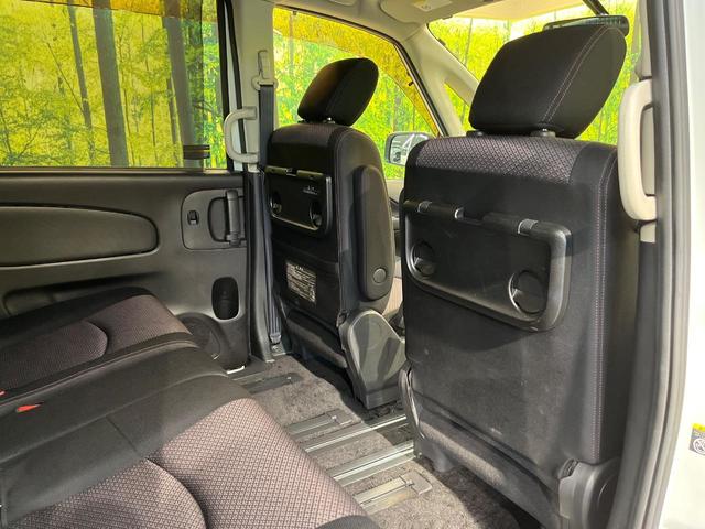 セレナ ハイウェイスター　フリップダウンモニター　純正ナビ　両側電動ドア　バックカメラ　クルーズコントロール　ＨＩＤヘッド　純正１６ＡＷ　純正革巻きステリング　リアオートエアコン　ＥＴＣ　Ｂｌｕｅｔｏｏｔｈ　ワンオーナー　禁煙（51枚目）