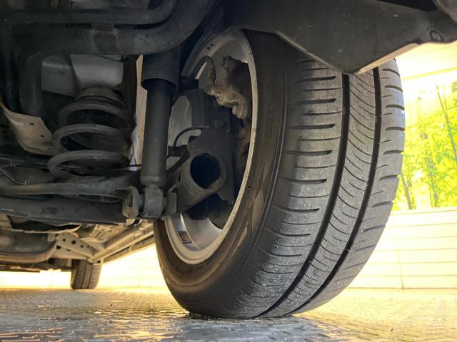 セレナ ハイウェイスター　フリップダウンモニター　純正ナビ　両側電動ドア　バックカメラ　クルーズコントロール　ＨＩＤヘッド　純正１６ＡＷ　純正革巻きステリング　リアオートエアコン　ＥＴＣ　Ｂｌｕｅｔｏｏｔｈ　ワンオーナー　禁煙（69枚目）