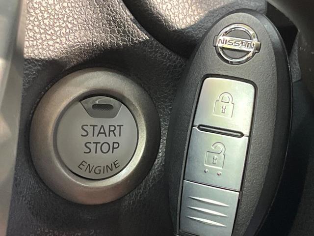 ノート Ｘ　禁煙車　スマートキー　ＥＴＣ　純正オーディオ　１４インチアルミホイール　アイドリングストップ　電動格納ミラー　ＣＤ再生　プッシュスタート　プライバシーガラス　黒内装（3枚目）
