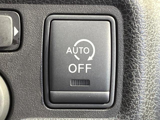 ノート Ｘ　禁煙車　スマートキー　ＥＴＣ　純正オーディオ　１４インチアルミホイール　アイドリングストップ　電動格納ミラー　ＣＤ再生　プッシュスタート　プライバシーガラス　黒内装（7枚目）